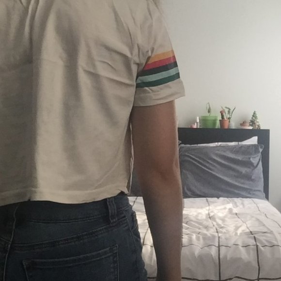 sleeve stripes crop top - Picture 3 of 3